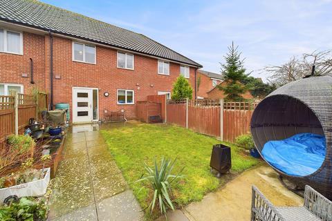 3 bedroom terraced house for sale, Constable Terrace, George Brown Way, Beccles