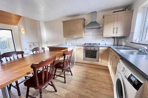 2 bedroom house for sale, Gardiner Court, Blue Bridge MK13