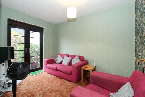 2 bedroom bungalow for sale, Benvenue Avenue, Leigh-on-Sea, Essex, SS9