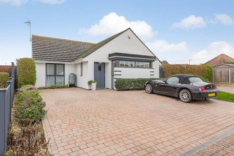 3 bedroom detached bungalow for sale, Stocks Walk, Herne Bay