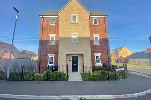 2 Adlington Close, Hampton Gardens, Peterborough, PE7 8QY