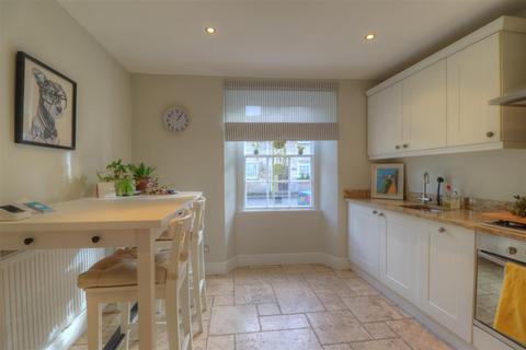 2 bedroom cottage to rent, Gloucester Street, Winchcombe