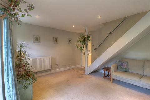 2 bedroom cottage to rent, Gloucester Street, Winchcombe