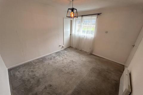 1 bedroom apartment to rent, Flat 7 Beechwood Court, Halesowen Road, Cradley Heath