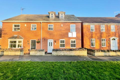 4 bedroom semi-detached house for sale, Burwell Reach, Peterborough