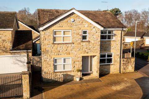 4 bedroom detached house for sale, Wigton Green, Leeds LS17