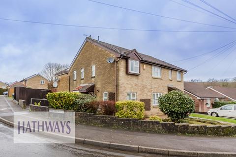 Oak Tree Close, New Inn, NP4