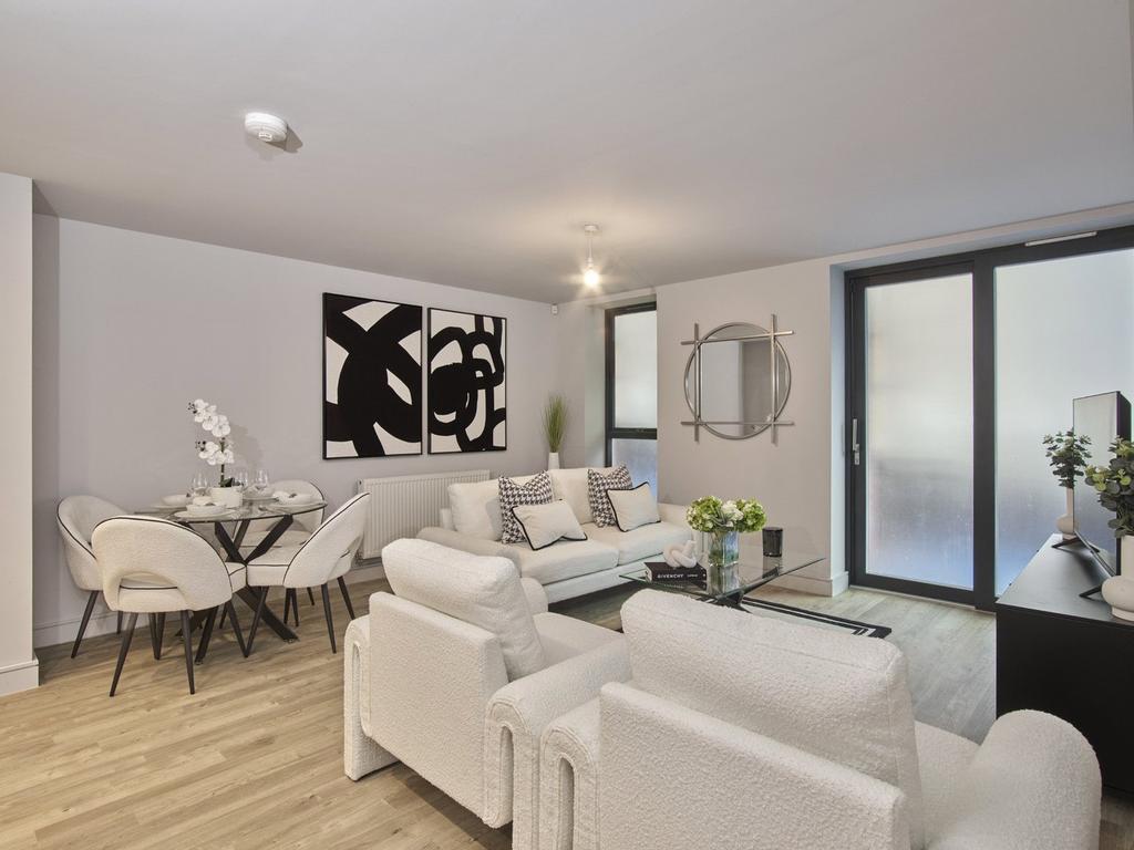 Show Apartment