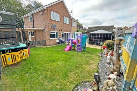 4 bedroom detached house for sale, Morpeth Close, Orton Longueville, Peterborough