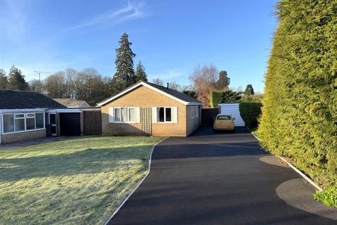 3 bedroom detached bungalow for sale, Lakeside, Newent GL18