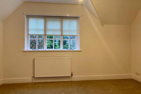 3 bedroom end of terrace house to rent, Dekker Road, Dulwich, London, SE21