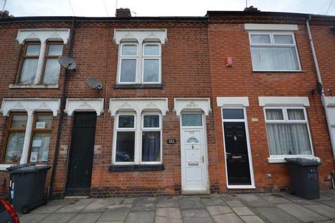 2 bedroom terraced house to rent, Wordsworth Road, Leicester