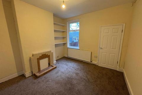 2 bedroom terraced house to rent, Wordsworth Road, Leicester