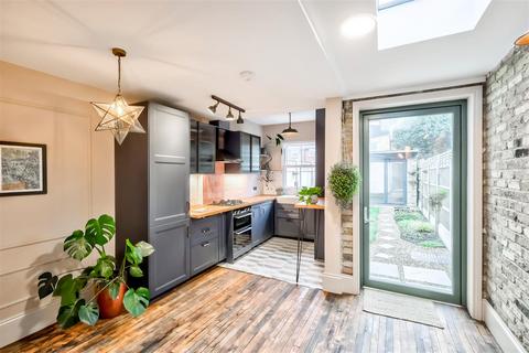 39 Thorpe Road, Forest Gate, London, E7 9EA