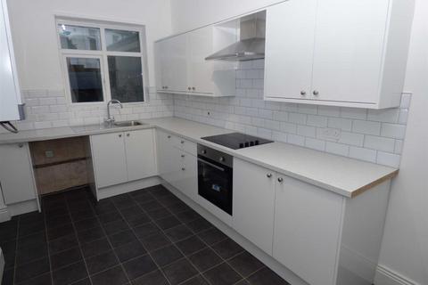 2 bedroom terraced house to rent, Waterloo Place, North Shields