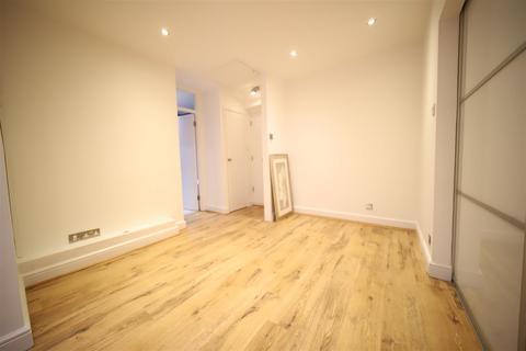 1 bedroom flat to rent, Winchmore Hill Road, London