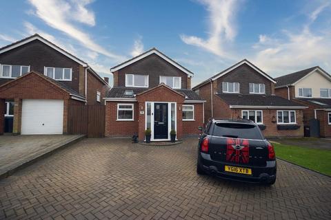 4 bedroom detached house for sale, Waterfall Way, Barwell