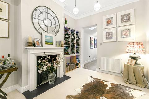 4 bedroom terraced house for sale, Hydethorpe Road, London, SW12