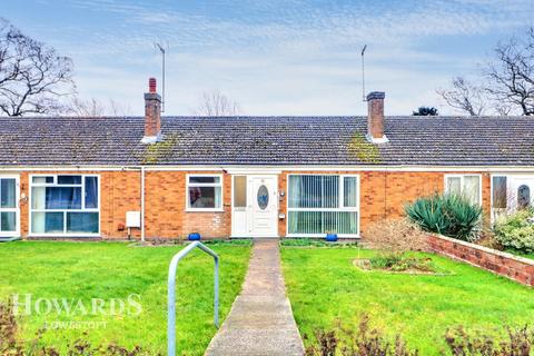 2 bedroom terraced bungalow for sale, Manor Walk, Lowestoft