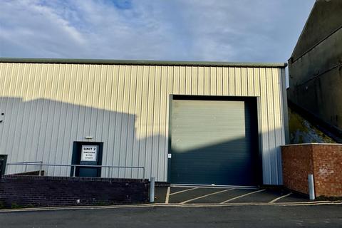 Industrial unit to rent, Melrose Street, Scarborough