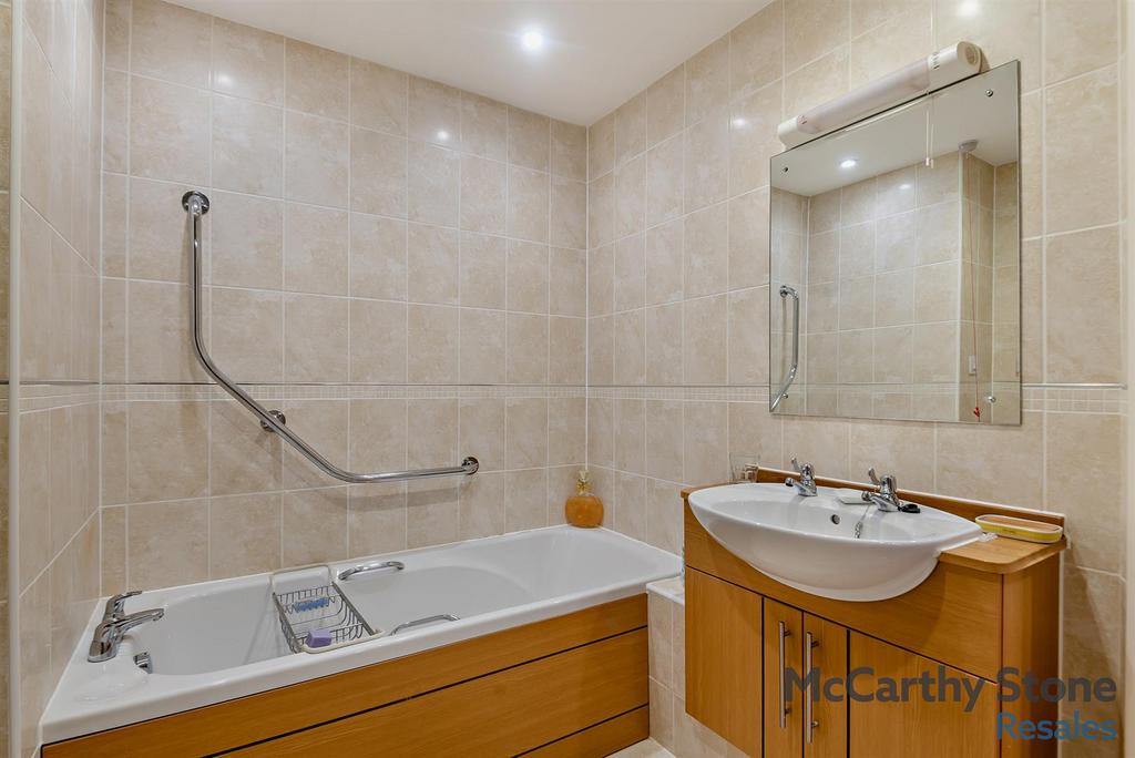 8634005-interior11-800.jpg