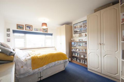 2 Burroway Road, Slough, SL3 8EN