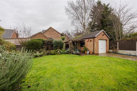 3 bedroom detached bungalow for sale, Avenue Clamart, Scunthorpe