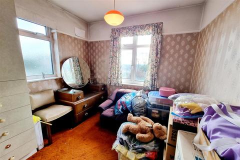162 Cat Hill, Barnet, EN4 8HU