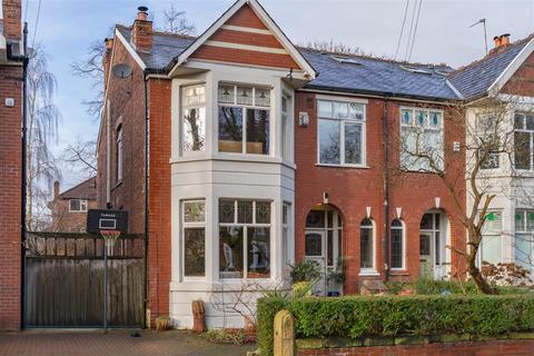 12 Green Walk, Manchester, M16 9RF