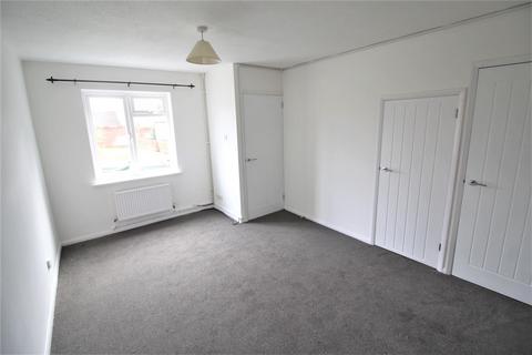 2 bedroom terraced house to rent, Hewlett Close, Chippenham