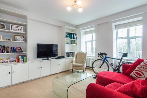 2 bedroom flat for sale, Heathfield Terrace, London, W4