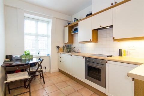 2 bedroom flat for sale, Heathfield Terrace, London, W4