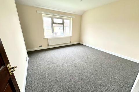 2 bedroom semi-detached house to rent, Thetford Gardens Dagenham RM9 6AR