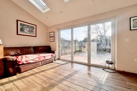 3 bedroom semi-detached house for sale, Washford Farm Road, Ashford