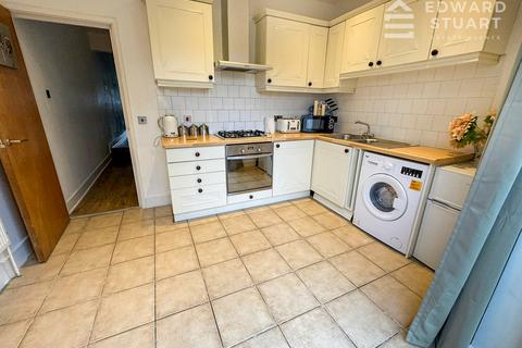 2 bedroom flat for sale, Fletton Avenue, Peterborough PE2