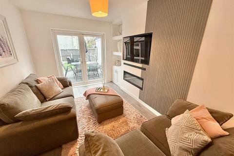 3 bedroom terraced house for sale, Kent Walk, Macclesfield