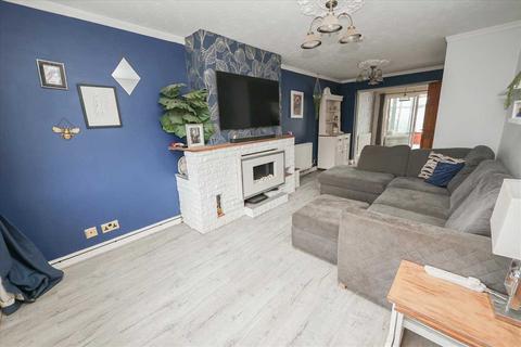 3 bedroom semi-detached house for sale, Larne Road, Lincoln