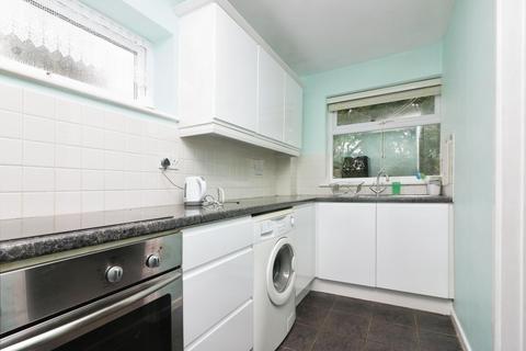 1 bedroom flat to rent, Milton Road, Harpenden, AL5