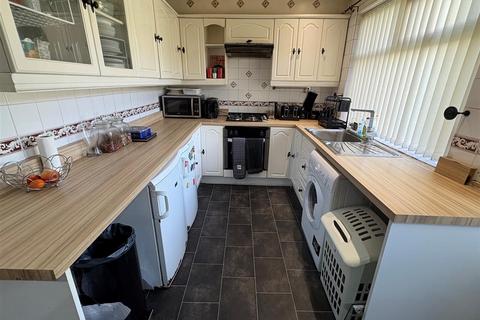 3 bedroom semi-detached house for sale, Broughton Avenue, Bierley, Bradford