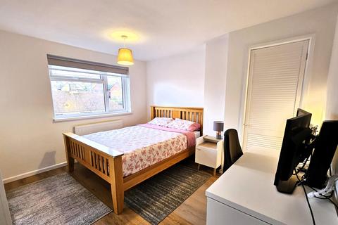18 Barnsland, West End, Southampton, SO30 3AL