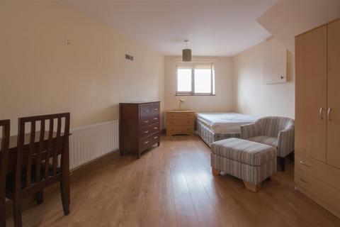 1 bedroom duplex to rent, Deepdale Close, Cardiff CF23