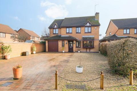 5 bedroom detached house for sale, Wren Walk, Edlesborough, Dunstable