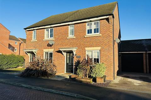 3 bedroom semi-detached house for sale, Elston Avenue, Selby