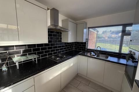 5 bedroom detached house to rent, Priestwood,  Bracknell,  RG42