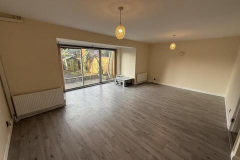 5 bedroom detached house to rent, Priestwood,  Bracknell,  RG42