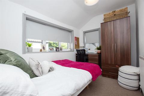 6 bedroom house to rent, Dawlish Road, Birmingham B29