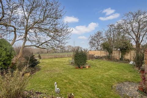 3 bedroom character property to rent, Charlecote, Warwick