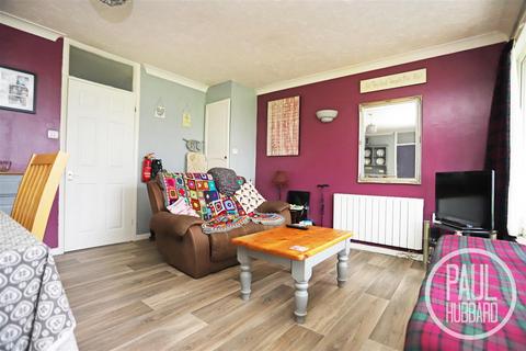 2 bedroom chalet for sale, Marsh Road, Oulton Broad, NR32