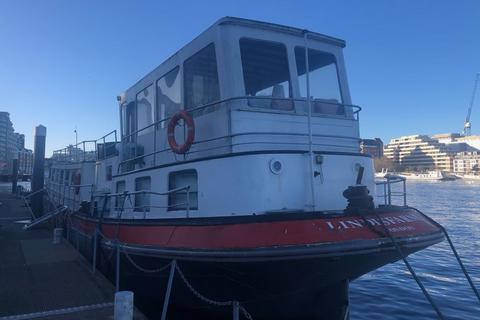 4 bedroom houseboat for sale, Lindisfarne Oyster Pier, Lombard Road, Battersea, London, SW11 3RP