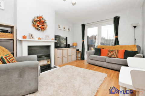 22 Avon, Widnes, WA8 4SR